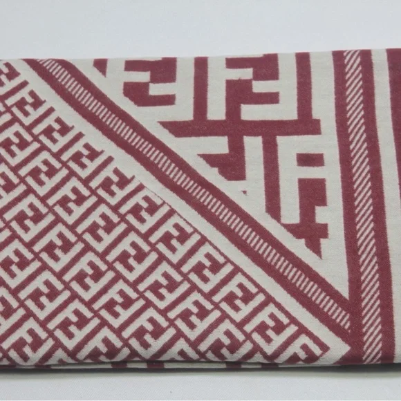 Authentic Fendi Scarf Stole Shawl 65% Cashmere 35% Silk Multicolor Used - Picture 9 of 9